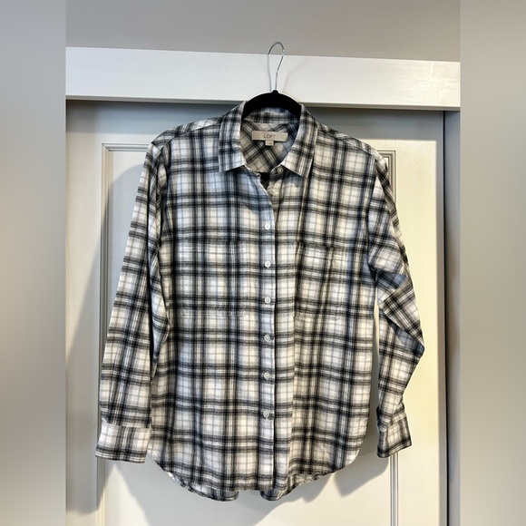 EUC Loft Plaid Button-Up Shirt in Black and White in Size Small - Picture 2 of 7